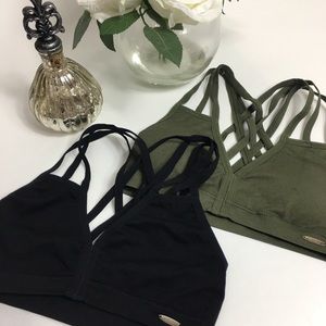 1 NWT 1 NWOT XOXO SPORT BRAS GREEN BLACK